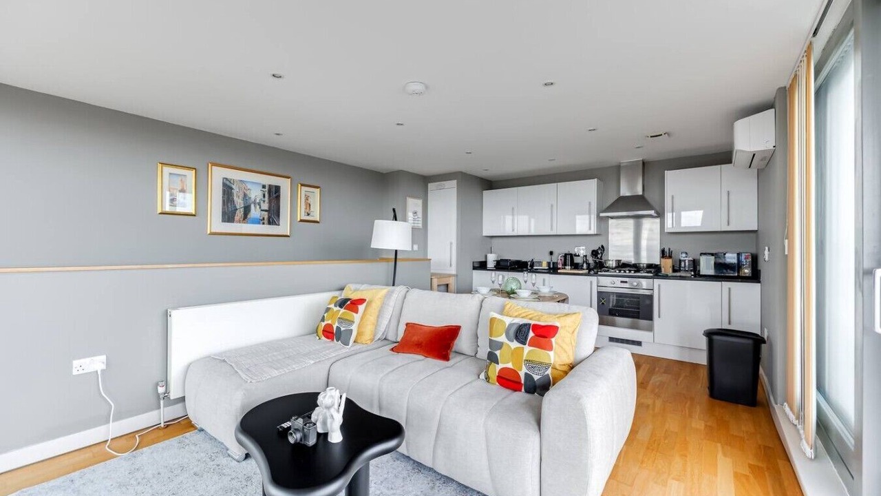Photo of Livingroom in Bedford