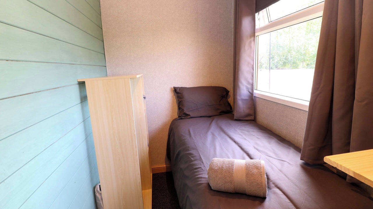 Photo of Bedroom in Holton Le Clay
