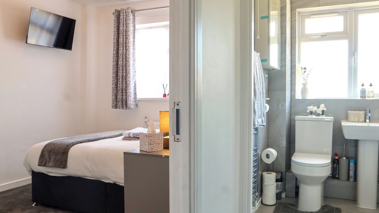 Photo of Bedroom in Custom House