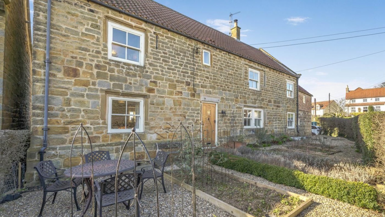 Photo of Outdoor in Borrowby