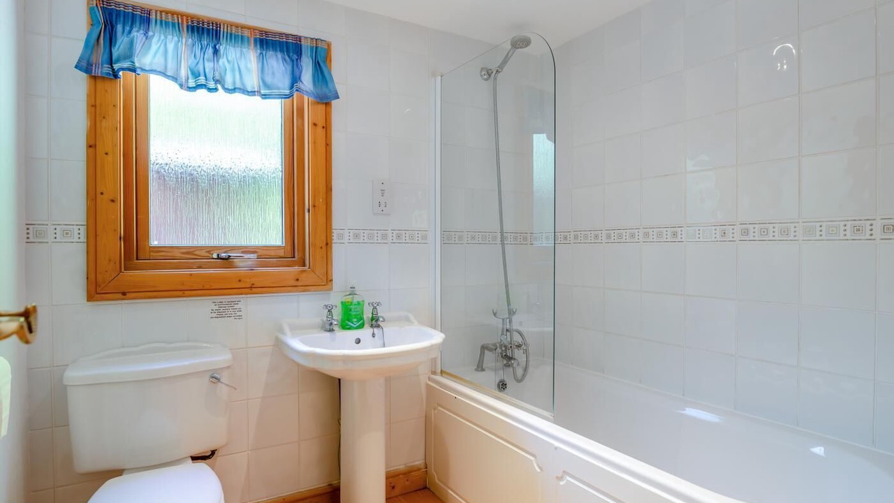 Photo of Bathroom in Kenwick