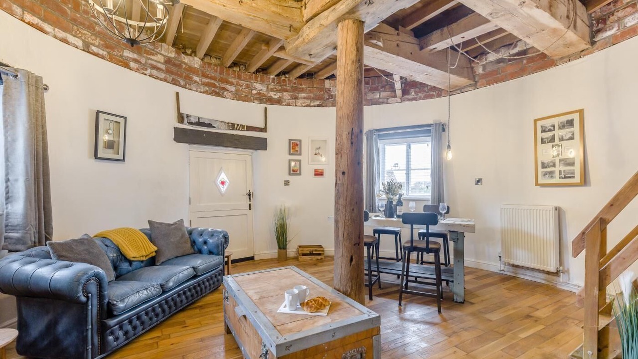 Photo of Livingroom in Boston