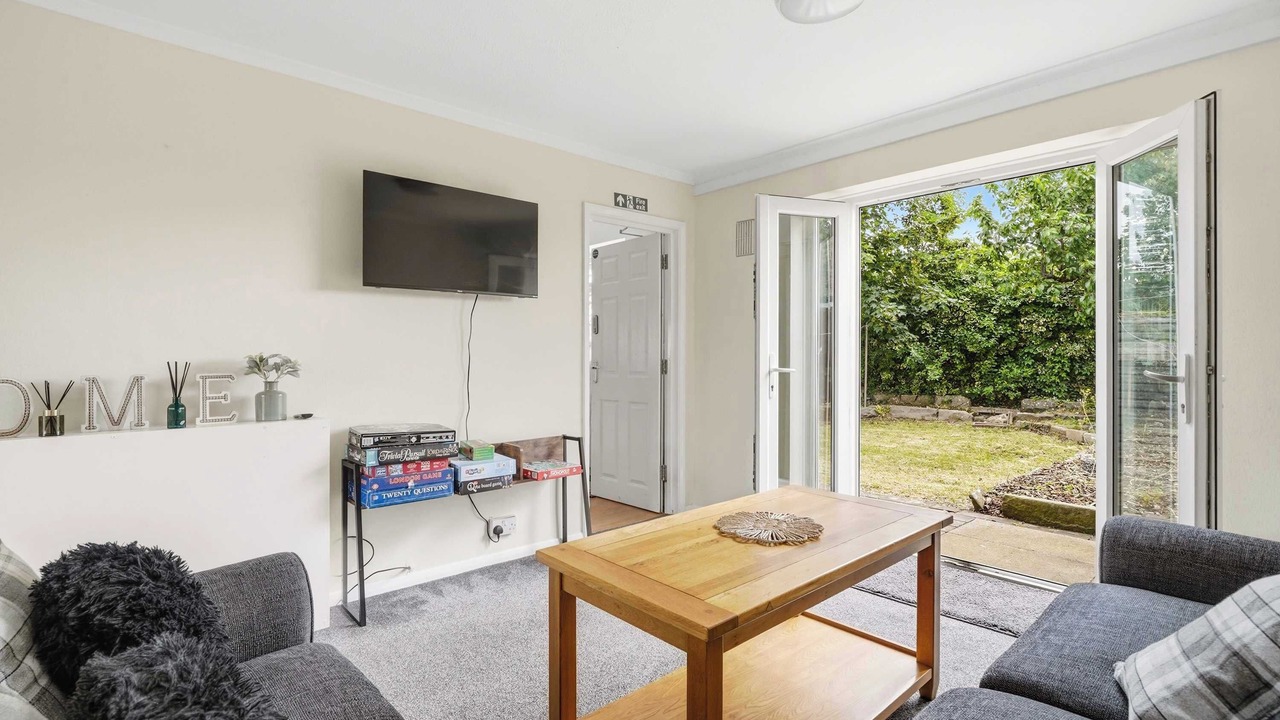 Photo of Livingroom in Aylesbury