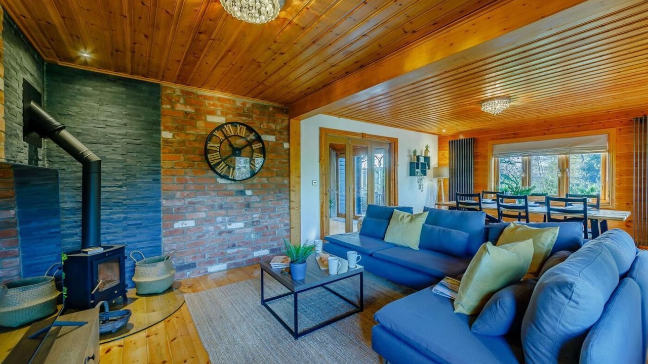 Photo of Livingroom in Carlton-in-Cleveland