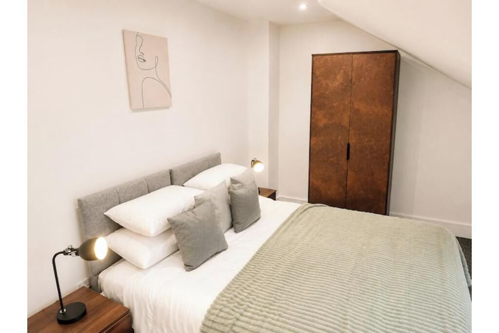 Photo of Bedroom in Long Eaton