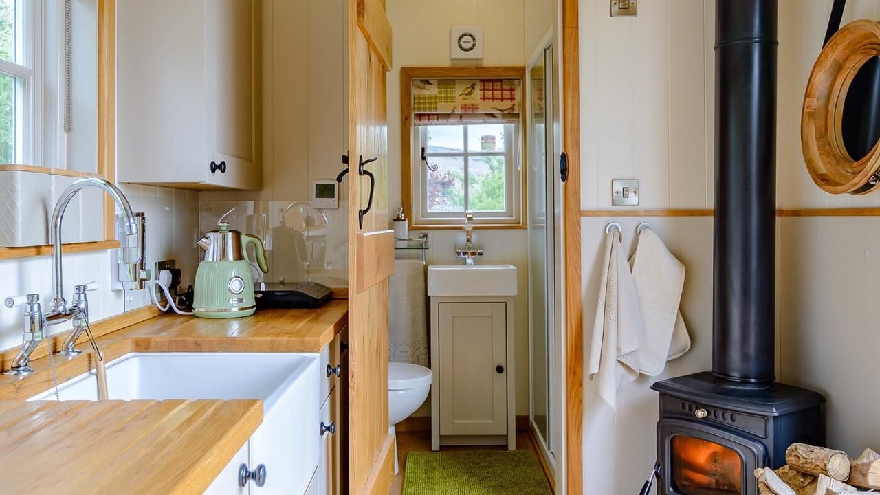 Photo of Bathroom in Charlton-on-Otmoor