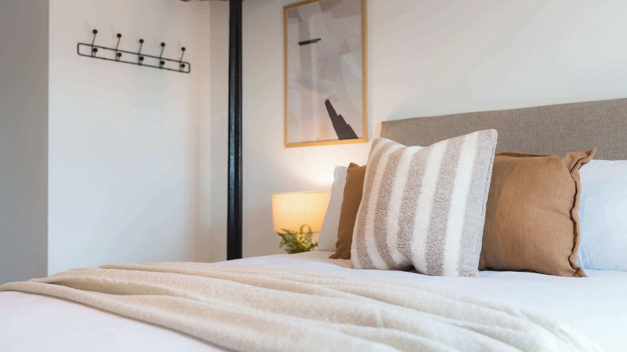 Photo of Bedroom in Newark