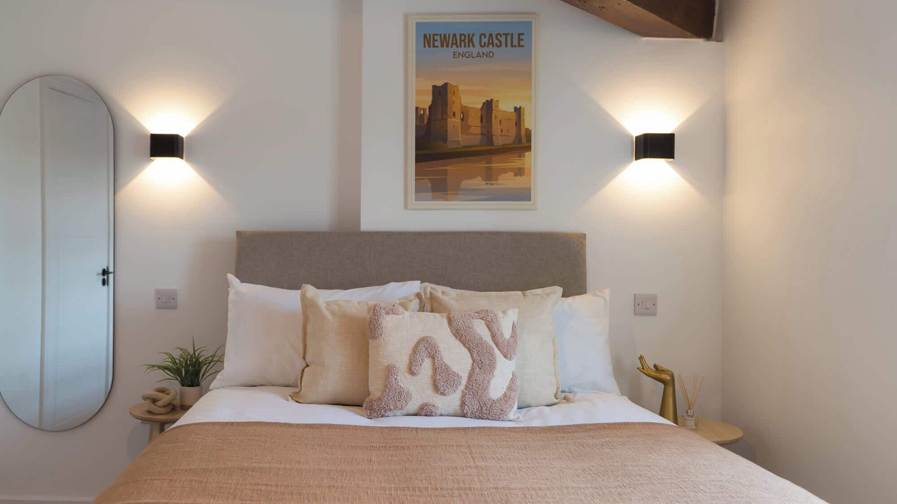 Photo of Bedroom in Newark