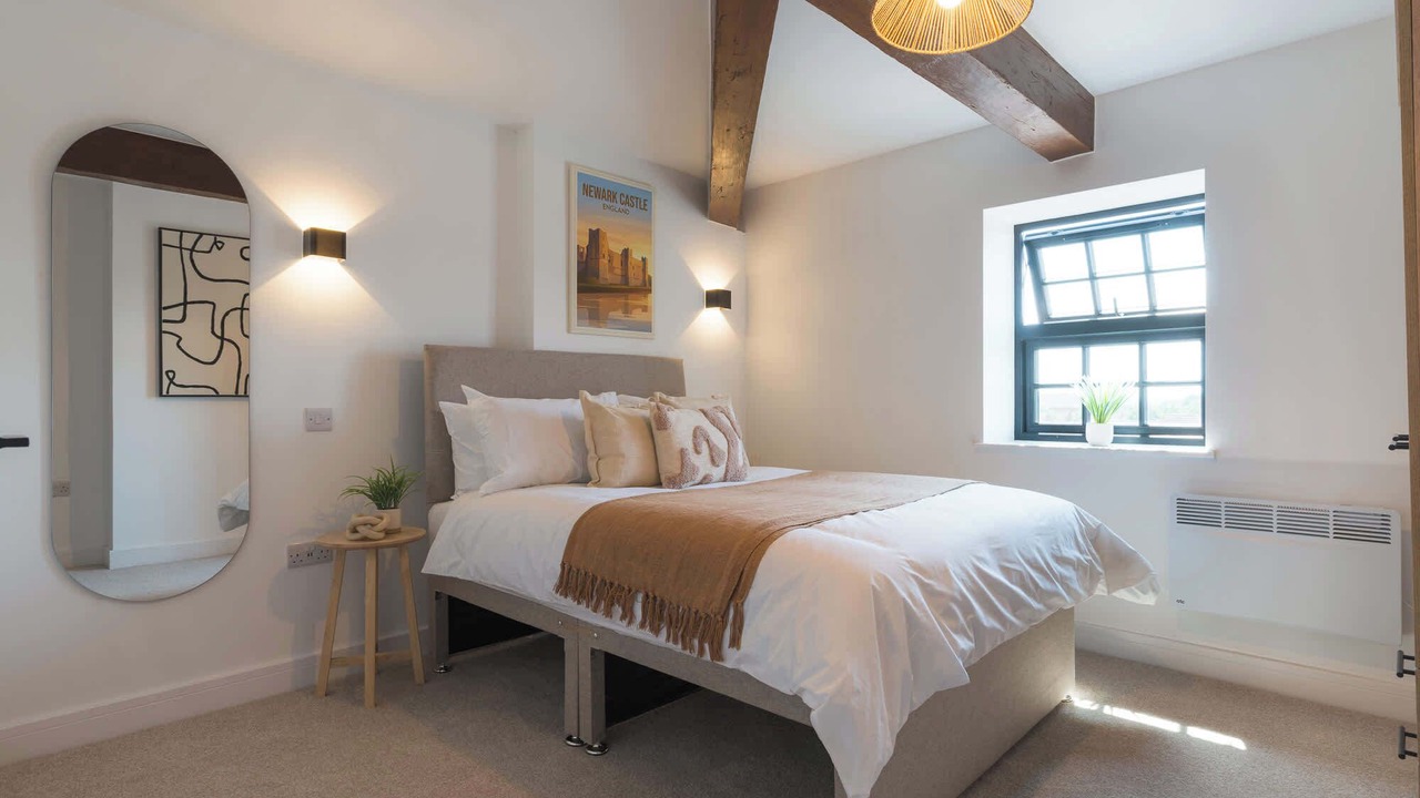 Photo of Bedroom in Newark