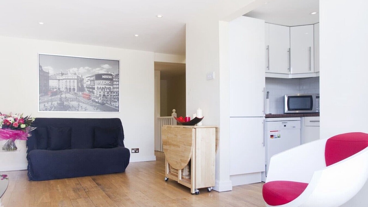 Photo of Livingroom in Ravenscourt Park