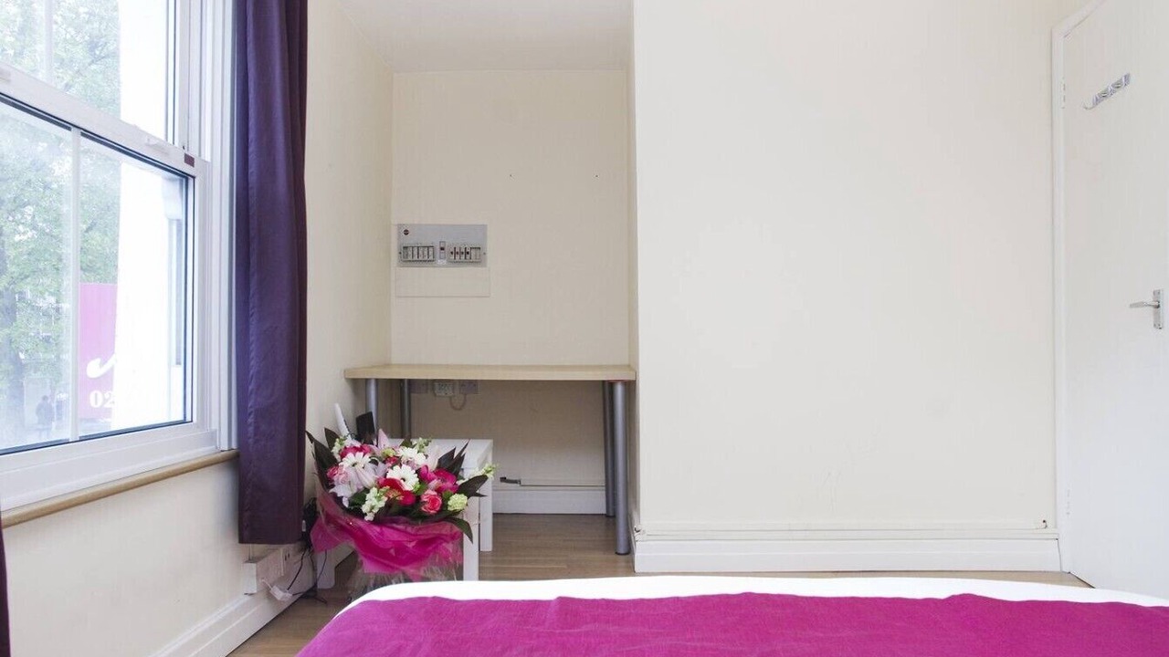Photo of Bedroom in Ravenscourt Park