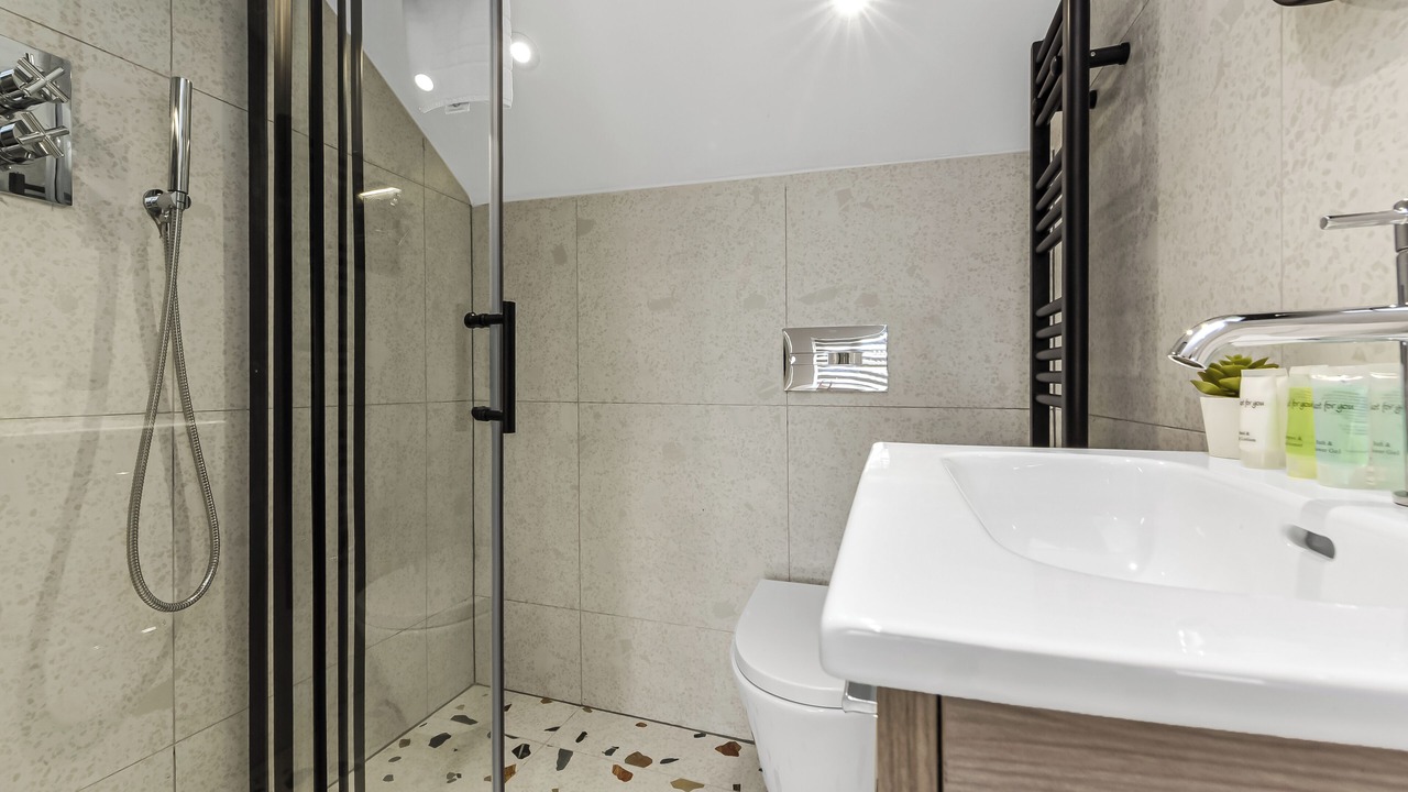 Photo of Bathroom in Turkey Street
