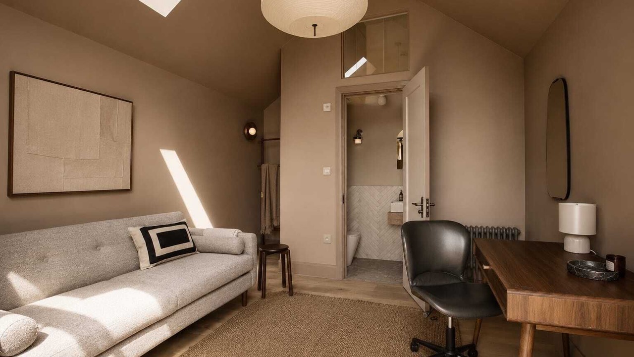 Photo of Livingroom in Tea Green
