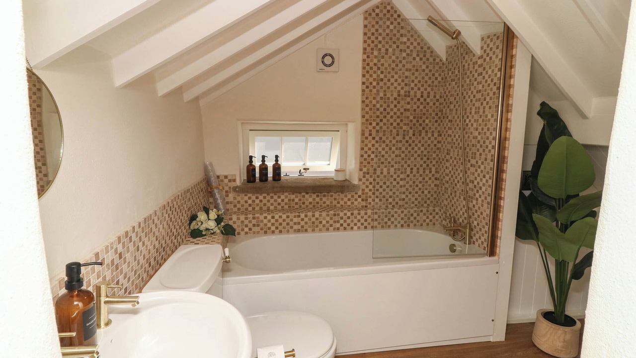 Photo of Bathroom in Metheringham