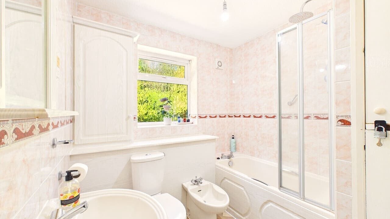 Photo of Bathroom in Welford
