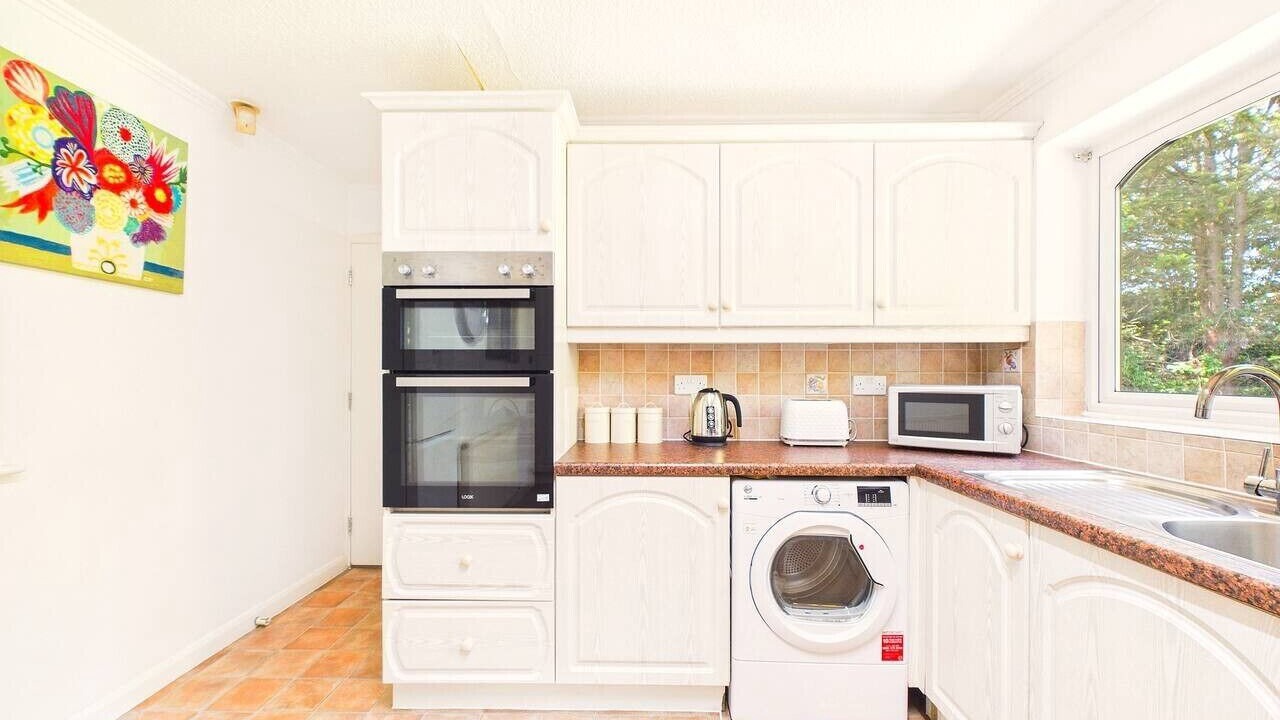 Photo of Kitchen in Welford