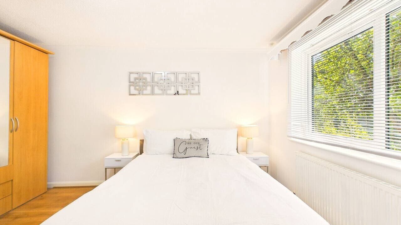 Photo of Bedroom in Welford