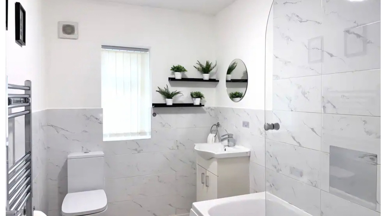 Photo of Bathroom in Leigh