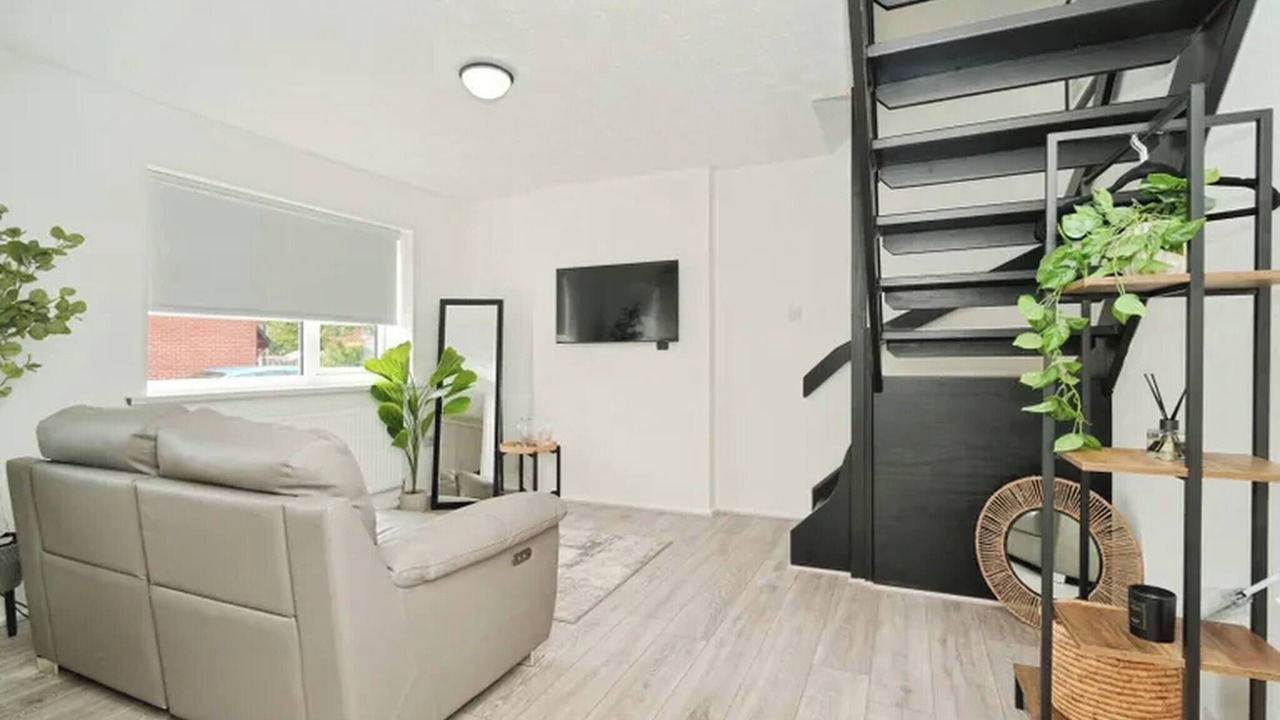 Photo of Livingroom in Bury