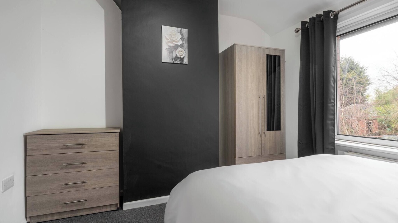 Photo of Bedroom in Farnworth