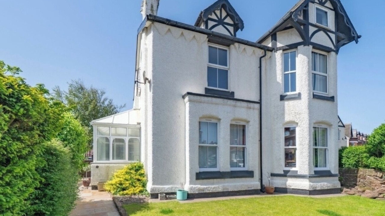 Photo of Outdoor in Hoylake