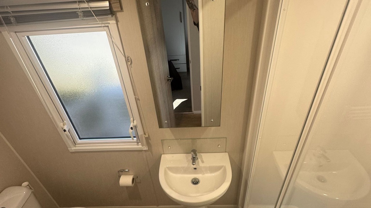 Photo of Bathroom in Chapel Saint Leonards