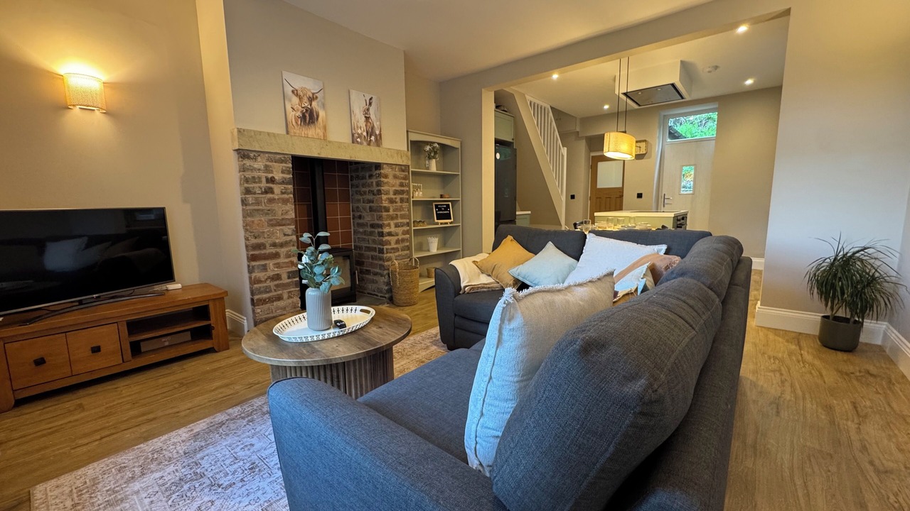 Photo of Livingroom in Delph