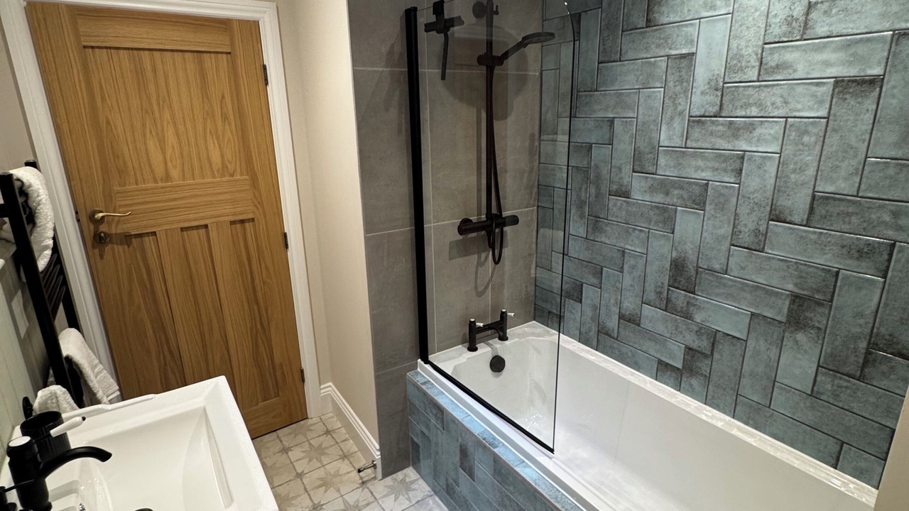 Photo of Bathroom in Delph