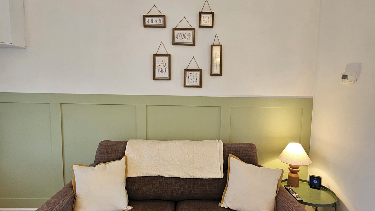 Photo of Livingroom in Edwinstowe