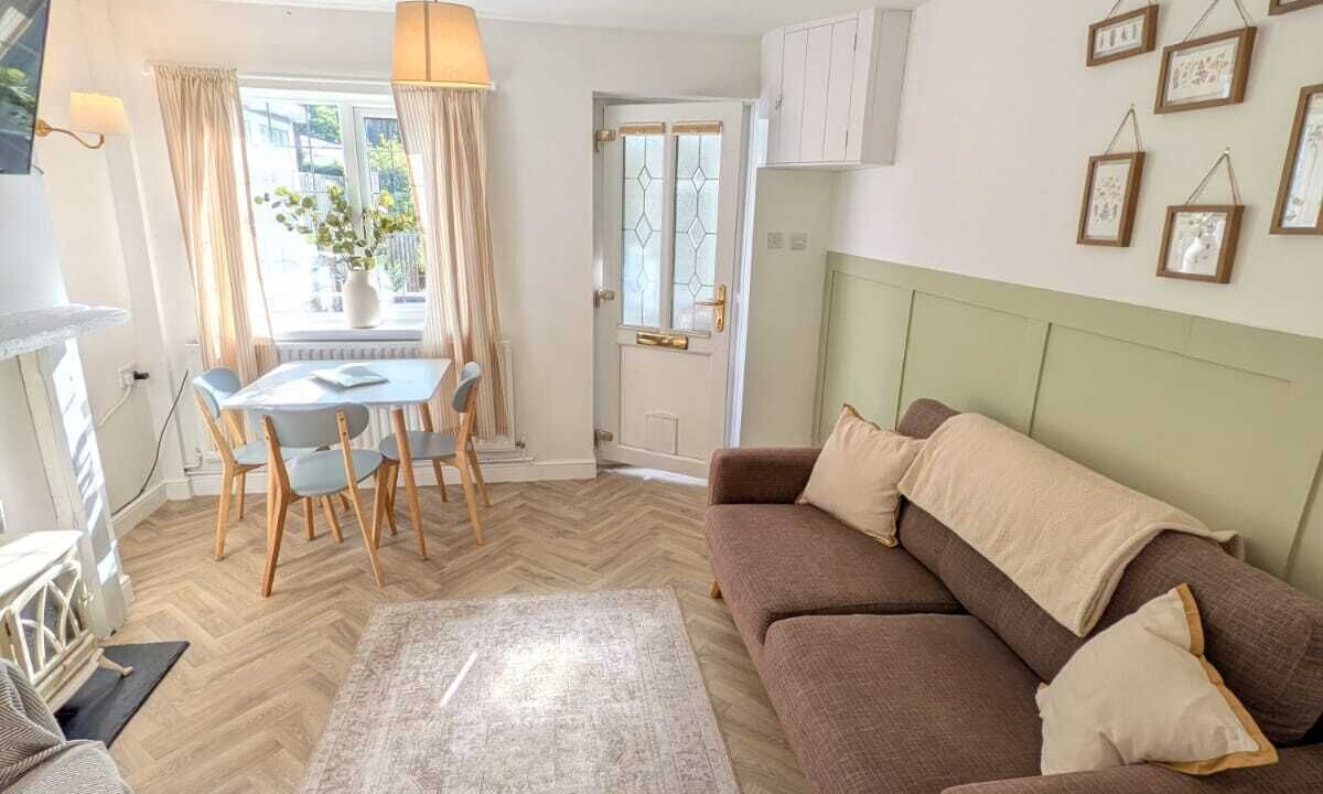 Photo of Livingroom in Edwinstowe