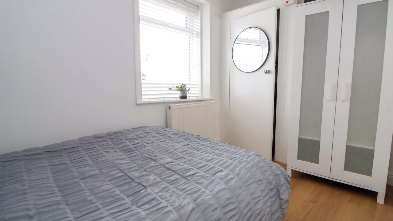 Photo of Bedroom in Wallasey
