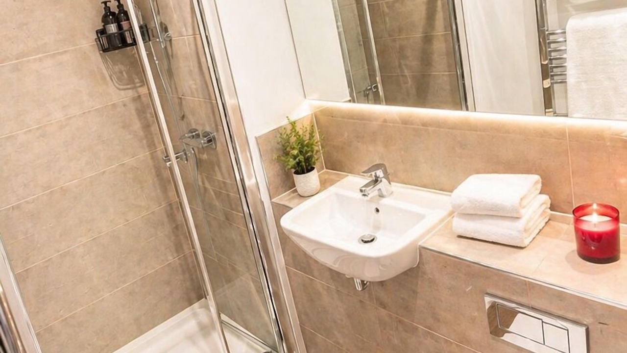 Photo of Bathroom in Cowley