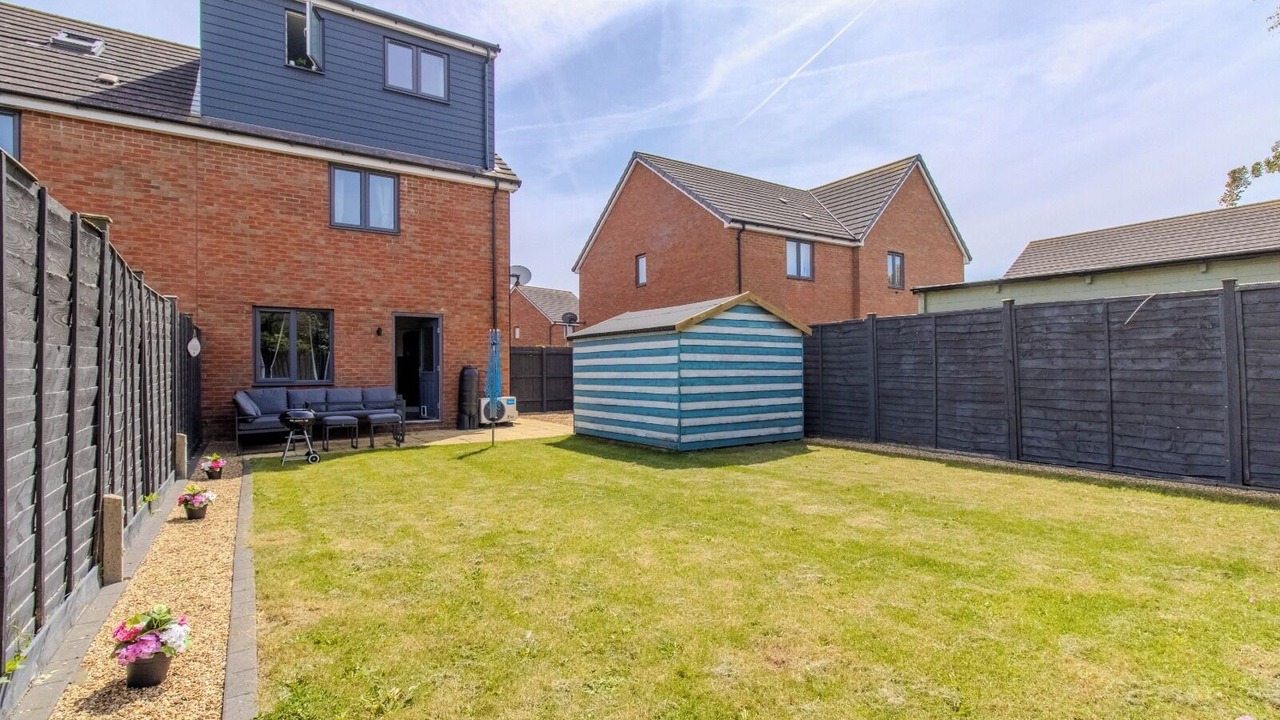 Photo of Patio Balcony in Wootton