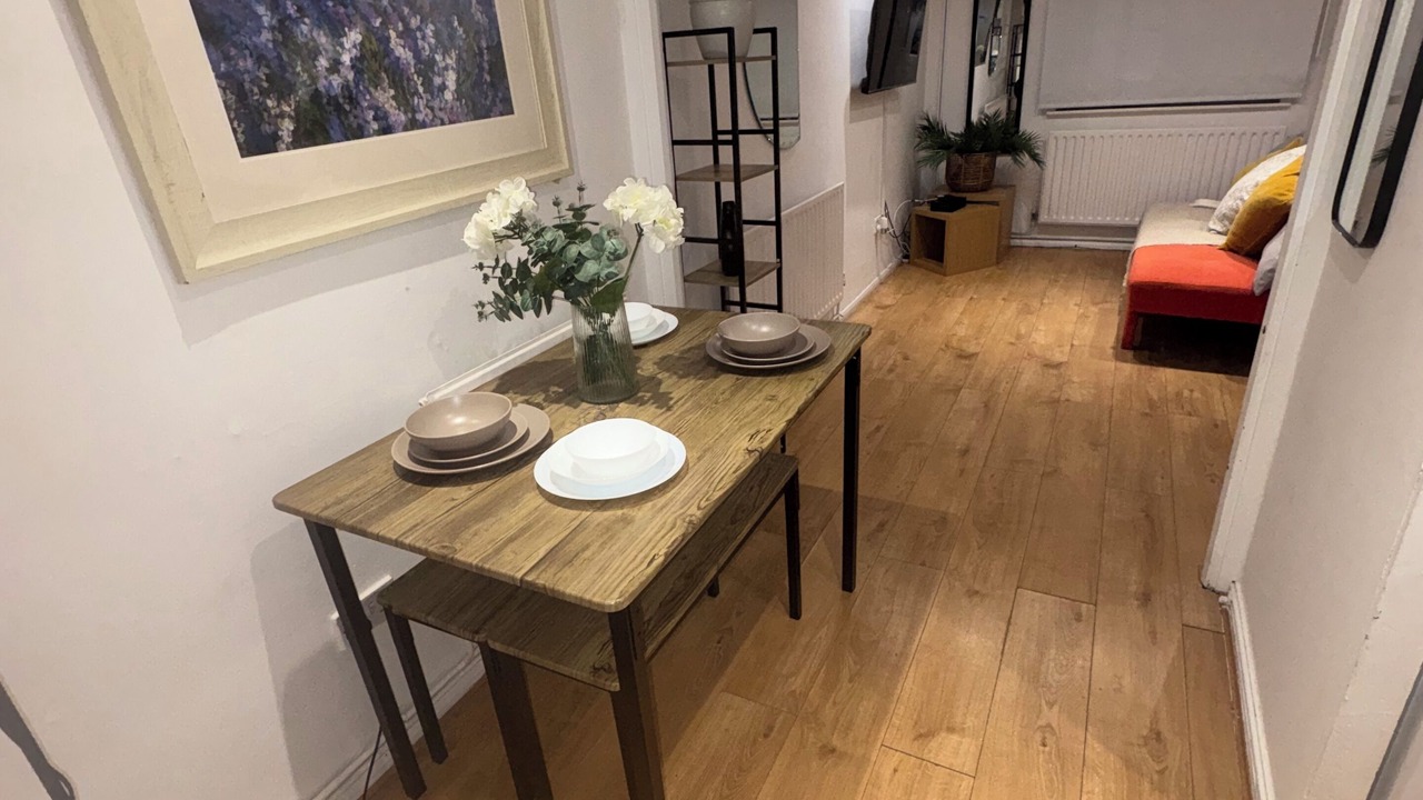 Photo of Bedroom in Nottingham