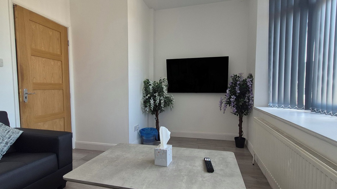 Photo of Livingroom in Nottingham