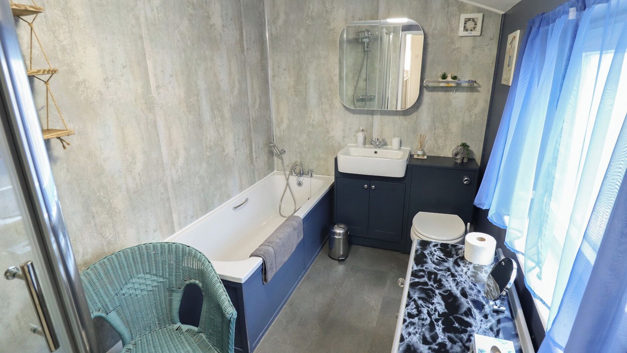 Photo of Bathroom in Louth