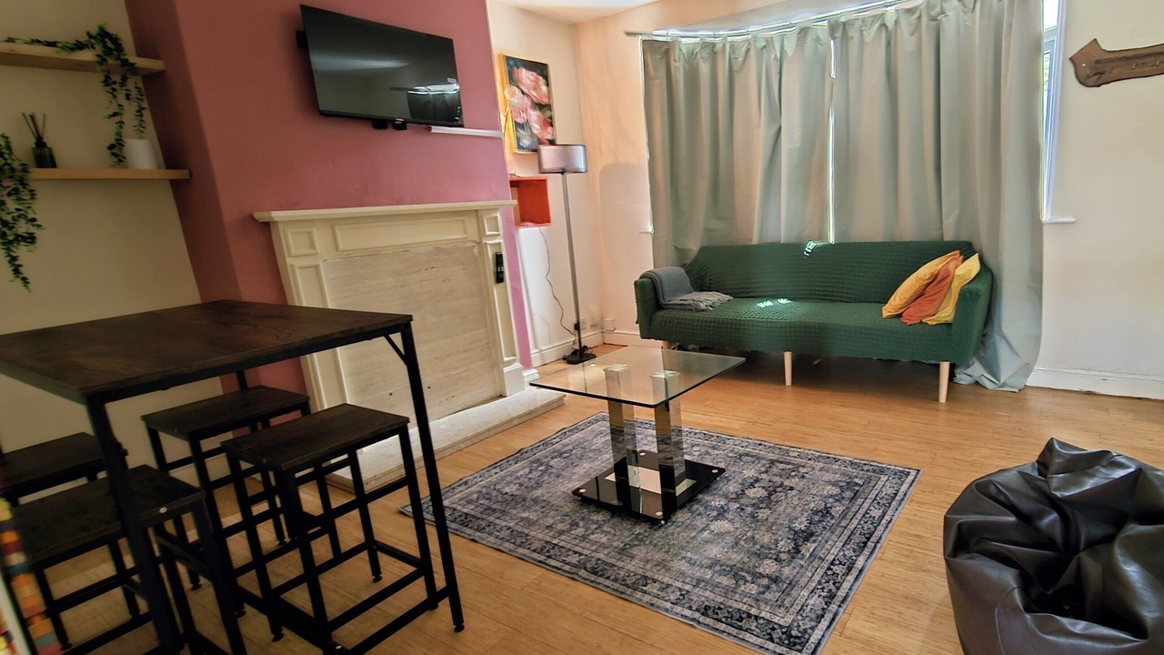 Photo of Livingroom in Clifton