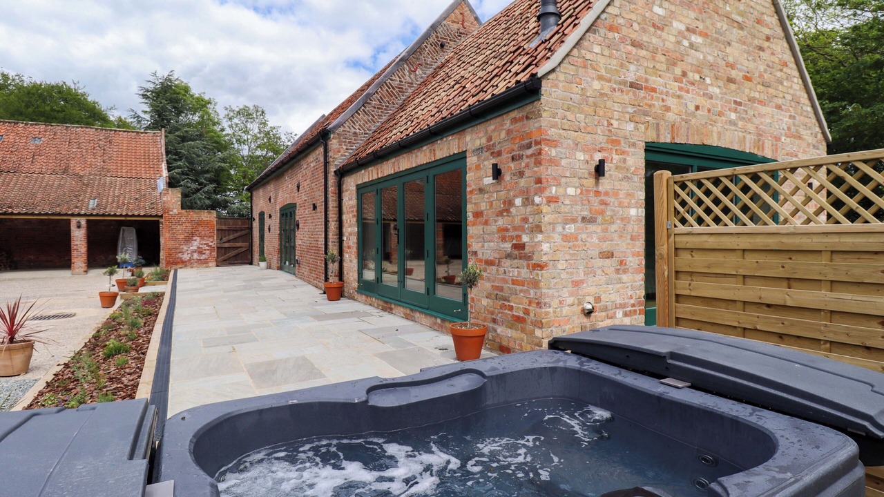 Photo of Outdoor in Alford