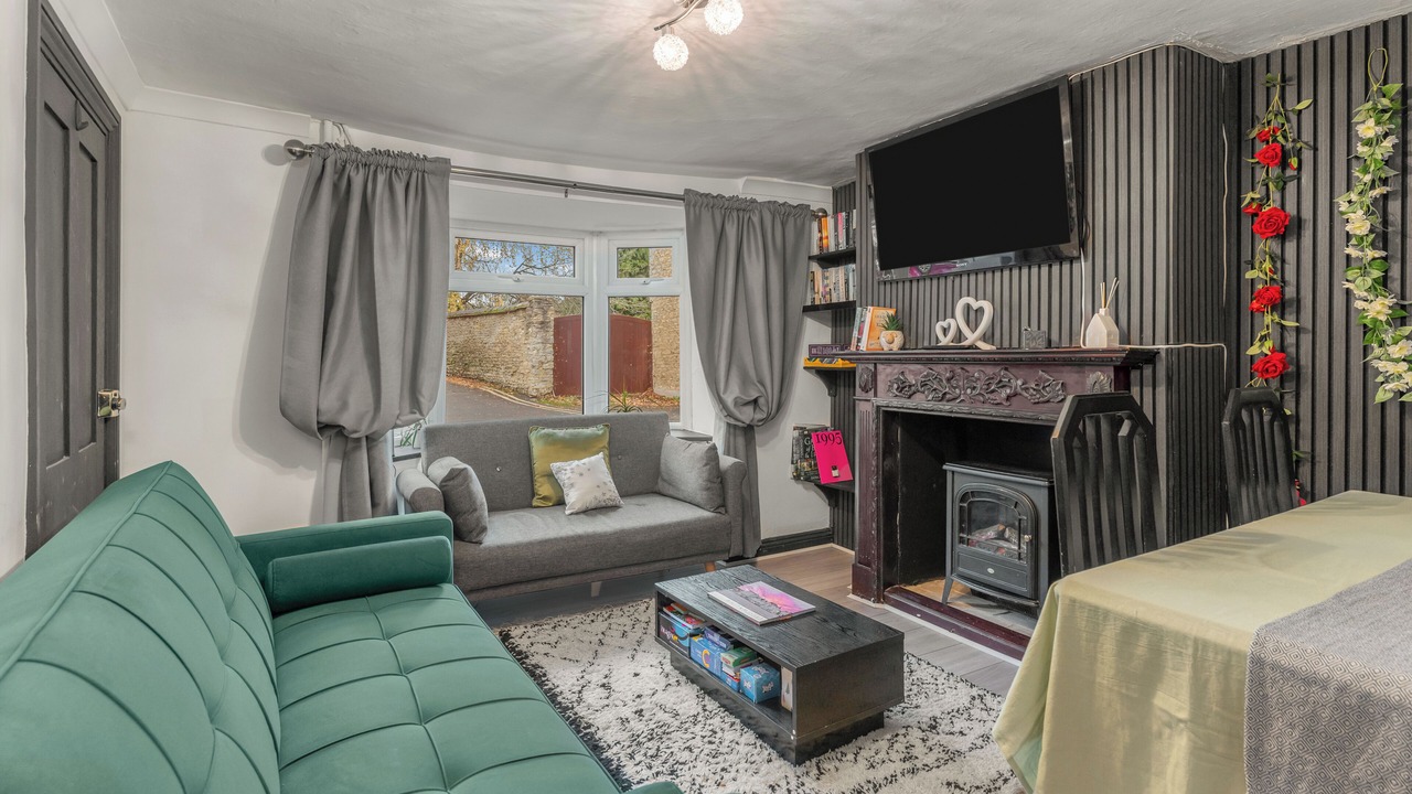 Photo of Livingroom in Bicester