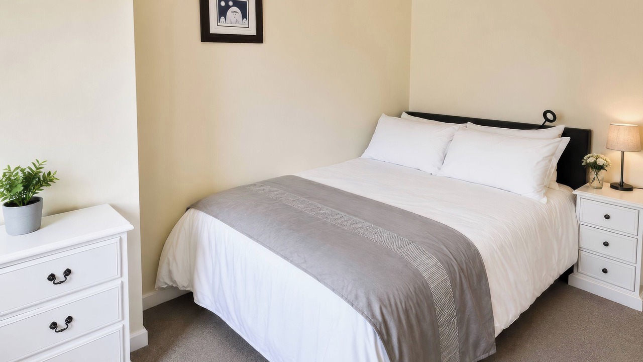 Photo of Bedroom in Wadsworth