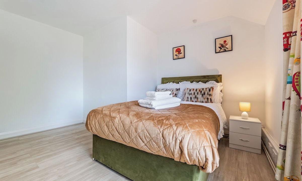 Photo of Bedroom in Thorney