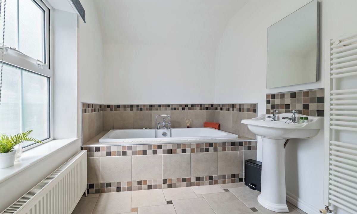 Photo of Bathroom in Thorney