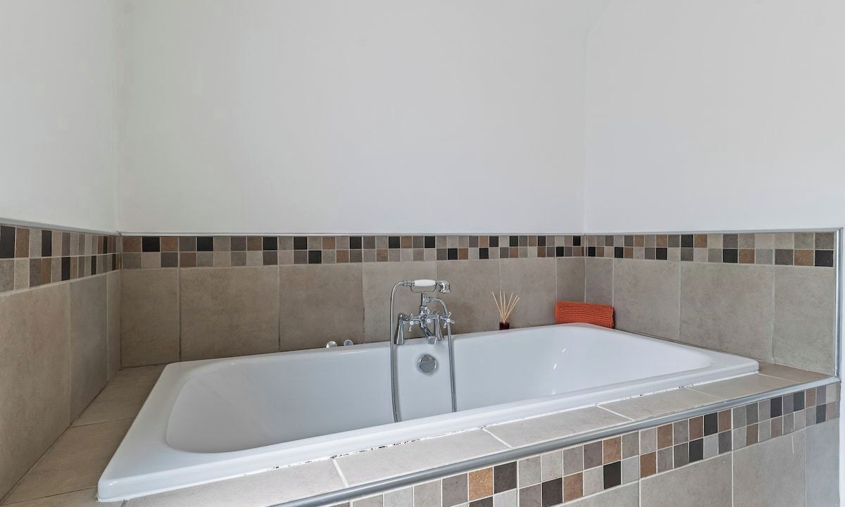 Photo of Bathroom in Thorney