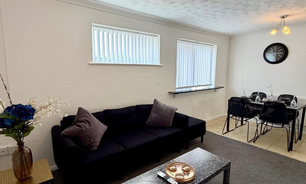 Photo of Livingroom in Corby