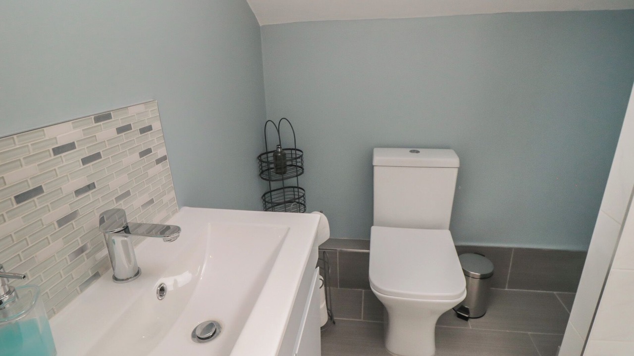 Photo of Bathroom in Muston