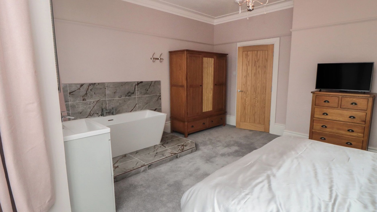 Photo of Bedroom in Muston