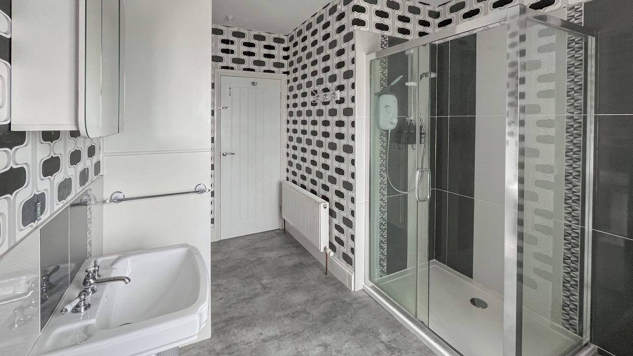 Photo of Bathroom in Anderby Creek