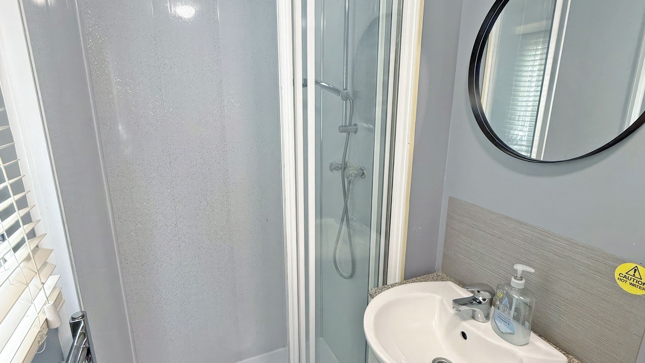 Photo of Bedroom in Chapel Saint Leonards