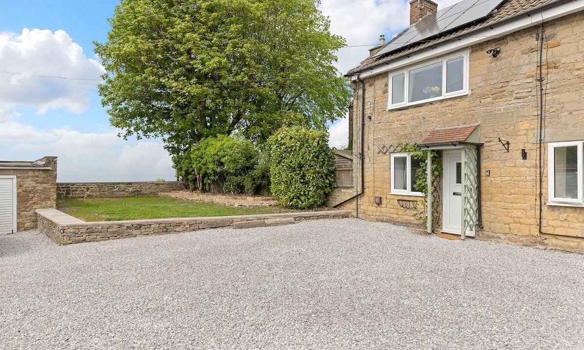 Photo of Outdoor in Ault Hucknall