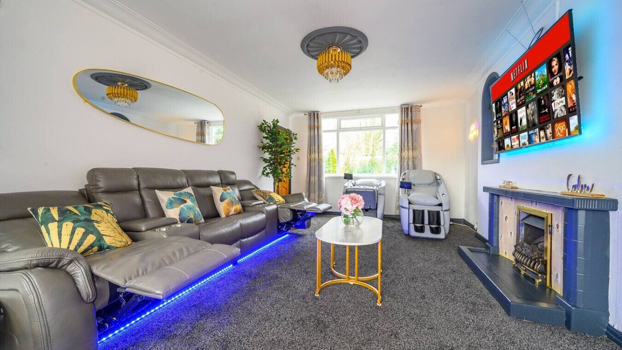 Photo of Livingroom in Batley